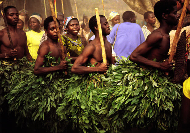 Begräbnis-Zeremonie, Dowayo, Kamerun 1996